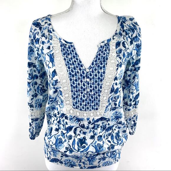 H&M Blue Lace Blouse Top Size 2 3/4 Sleeve V-Neck E Blue Floral Print - Picture 2 of 8